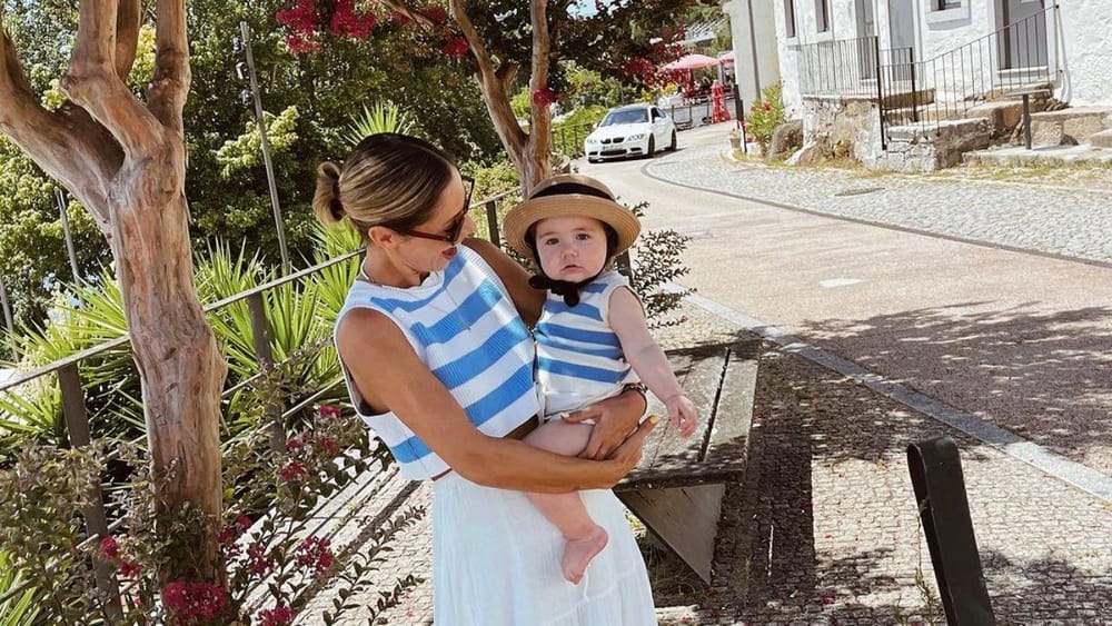Marta Melro e a filha vestem-se de igual, em lugar especial: «Criando memórias de geração em geração