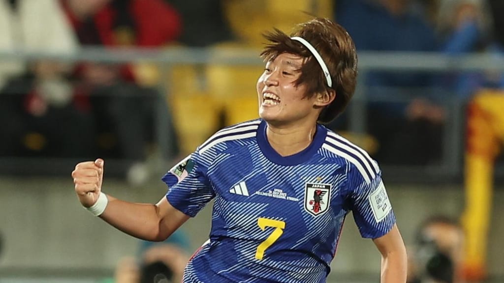 Hinata Miyazawa festeja golo no Japão-Espanha, do Mundial 2023 (RITCHIE TONGO/EPA)