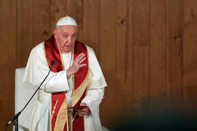 Papa "profundamente entristecido" com "tragédia sem sentido" em Sydney - TVI