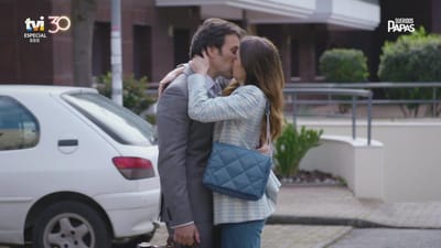 Ema beija Matias com intensidade - TVI