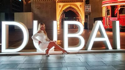 Aos 55 anos, Teresa Silva causa sensação no Dubai: Veja as fotos surpreendentes! - Big Brother