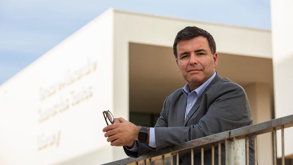 Pedro Oliveira, diretor da Nova SBE, em entrevista ao ECO (Hugo Amaral/ECO)