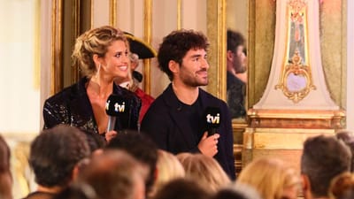 Nos bastidores, José Condessa e Matilde Reymão protagonizam momentos hilariantes: «Parece que estão casados há trinta anos» - TVI
