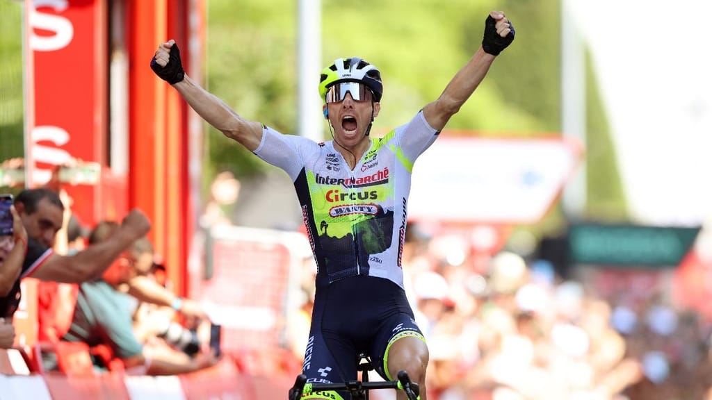 Rui Costa vence a 15.ª etapa da Vuelta (Alexander Hassenstein/Getty Images)