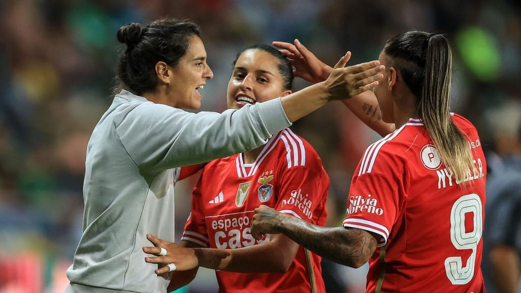Futebol feminino: Benfica sobe para o 15.º lugar no ranking da