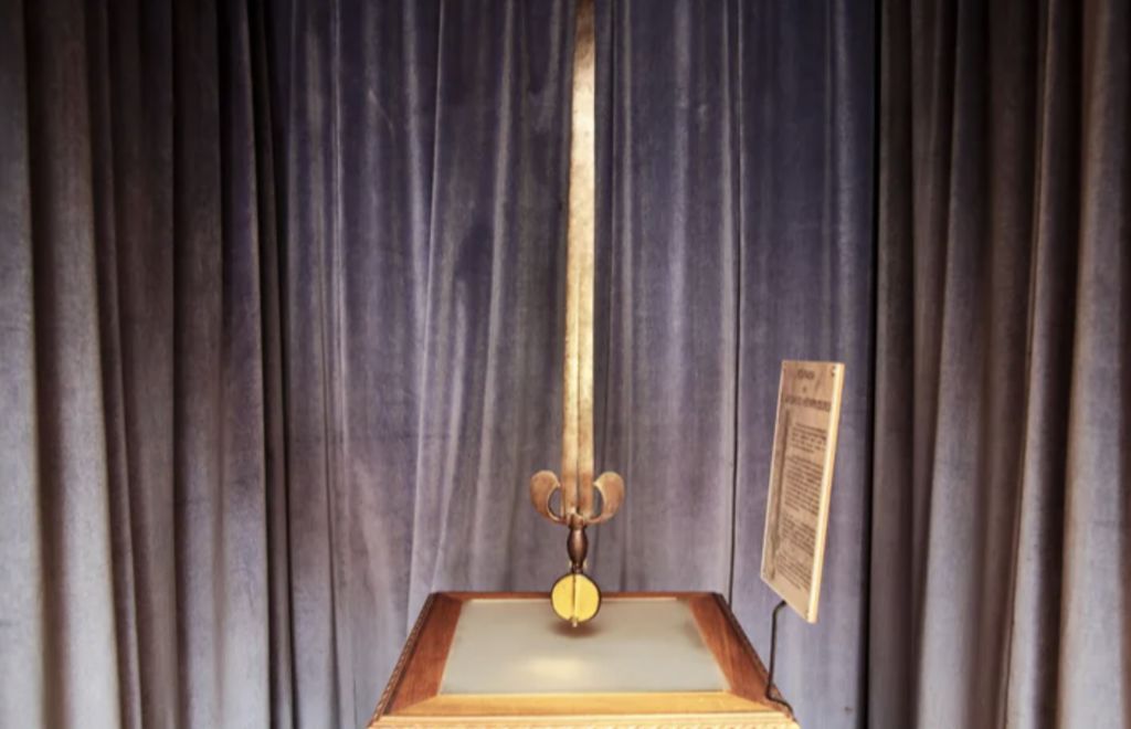 Alegada espada de D. Afonso Henriques
