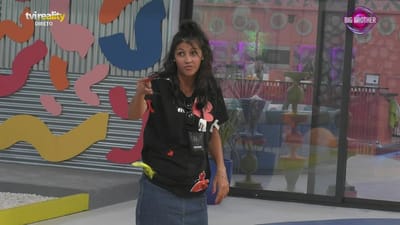 Jéssica Galhofas vira as costas a Vina Ribeiro: O que estás a fazer é ridículo» - Big Brother
