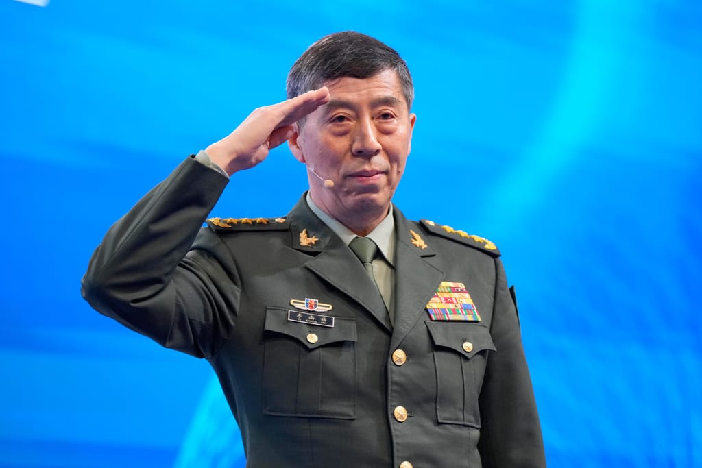 Li Shangfu, ministro da Defesa da China. AP Photo/Vincent Thian