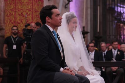 “Vim ver os noivos, o Goucha e o Marcelo”. Foi assim o casamento da filha de Duarte Pio de Bragança - TVI