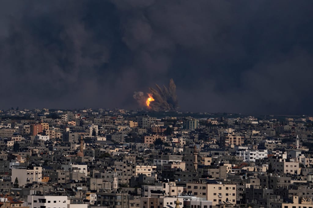 Israel retalia ataques do Hamas (AP Photo)