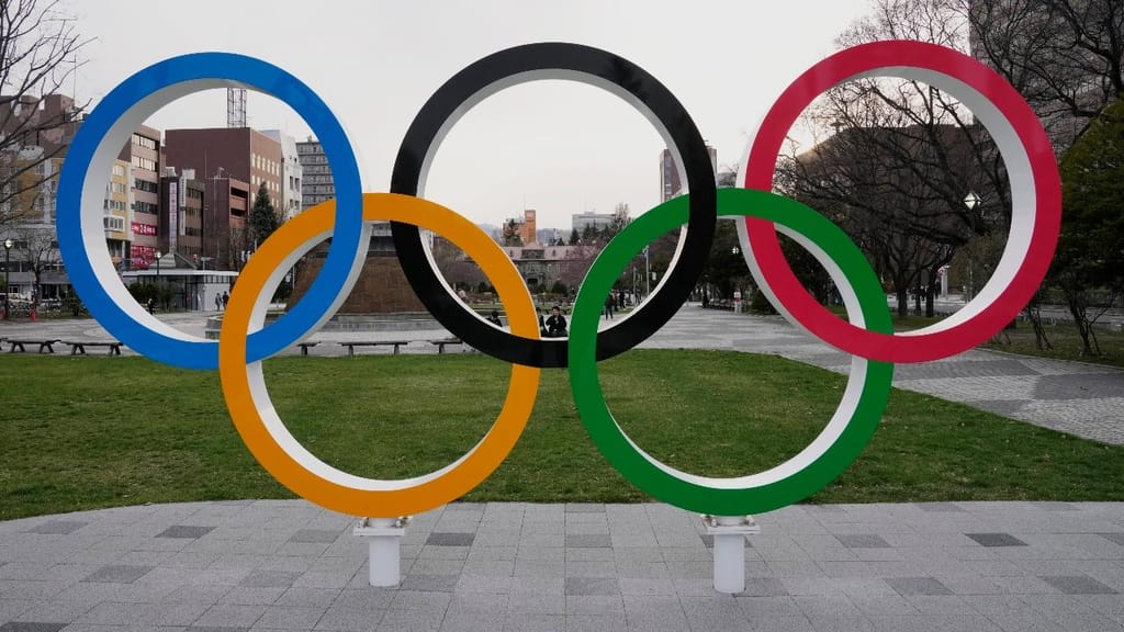 Jogos Olímpicos: anéis olímpicos em Sapporo, Japão (AP/Hiro Komae)