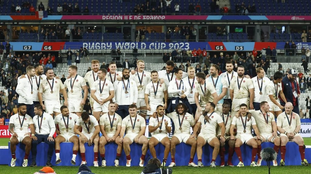 Inglaterra conquistou o bronze no Mundial de râguebi, pela primeira vez (YOAN VALAT/EPA)