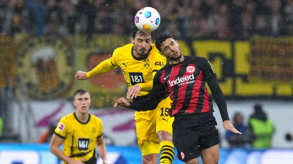 Eintracht Frankfurt-Borussia Dortmund (AP Photo/Michael Probst)