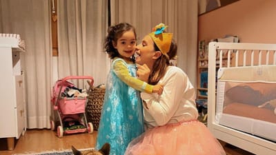 Delicioso: Sara Prata mostra filha de 3 anos a (tentar) falar inglês! - TVI