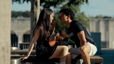 Santiago tenta beijar Olívia - TVI
