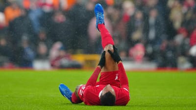 Matip sofre lesão grave e não deve voltar a jogar pelo Liverpool - TVI