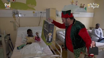 Sorrisos que derretem o coração! Distribuímos presentes pelas crianças que passam o Natal no hospital - TVI