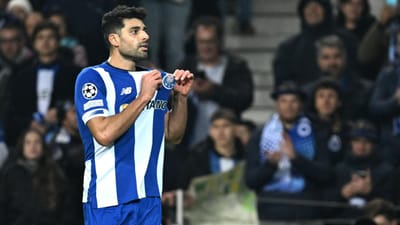 Arouca-FC Porto (onzes): Taremi de regresso, mas no banco - TVI