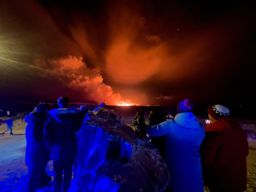 Vulcão entra em erupção na Islândia. (Imagem: Micah Garen via Getty Images)