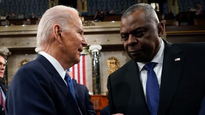 "Devia ter dito ao presidente": Lloyd Austin pede desculpa por não ter informado Biden sobre tratamento do cancro - TVI