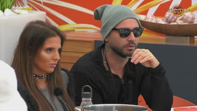 Tensão! Leandro alerta Jandira: «Tu não consegues aceitar uma brincadeira (…) és ridícula» - Big Brother