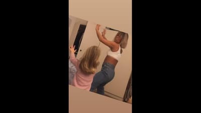 Hilariante: Inês Aires Pereira ensina a filha de 4 anos a dançar - TVI