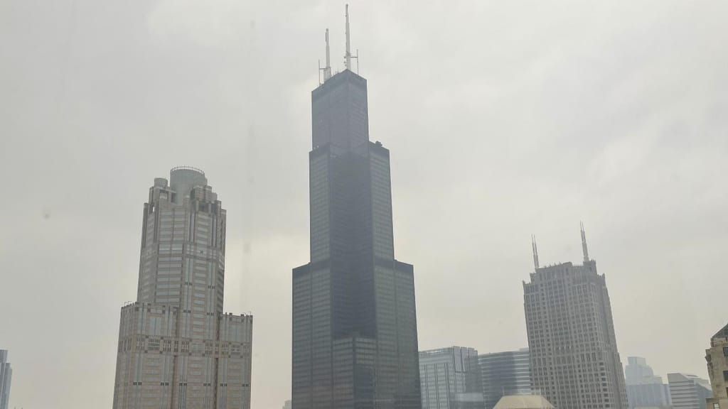 Poluição em Chicago, nos Estados Unidos (foto: Claire Savage/AP)