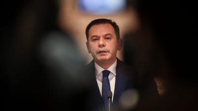 Luís Montenegro arranca para debates eleitorais com novo "balão de oxigénio" após vitória nos Açores - TVI
