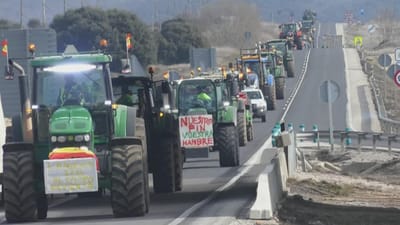 Protestos na Catalunha cortam estradas e acessos a centros logísticos - TVI