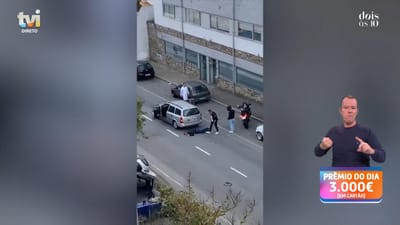 Homem agride a soco na rua e deixa vítima no chão - TVI