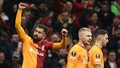 Turquia: Galatasaray vence e alarga provisoriamente a vantagem no topo - TVI