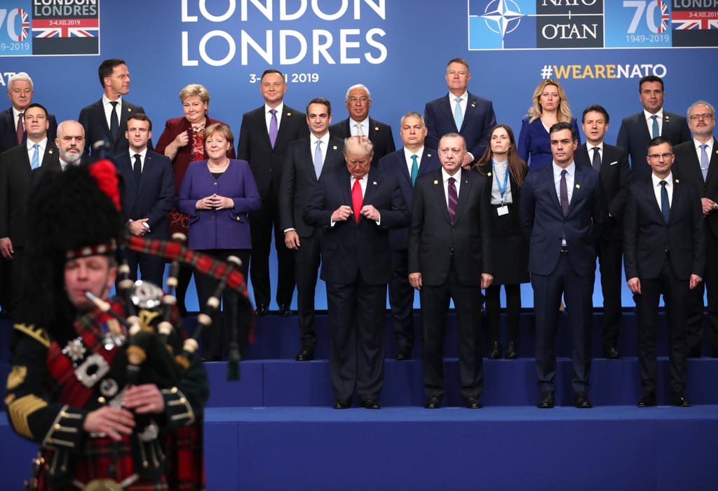 Donald Trump presente numa reunião da NATO (Francisco Seco/AP)