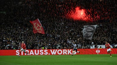 UEFA aplica multa e castigo ao Benfica para jogos fora de casa na Europa - TVI