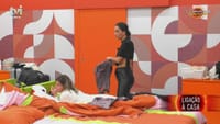 Vina critica: «Aproveitam logo que duas pessoas estão numa situação desconfortável para estarem em cima» - Big Brother