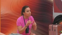 Débora Neves perde a paciência e eleva o tom com Hélder: «Podes parar de falar de coisas nossas?» - Big Brother