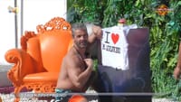 Hélder Teixeira gera caos na casa com camisola polémica: «Eu amo a minha namorada» - Big Brother