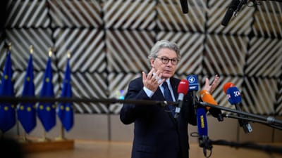 Comissário europeu encoraja todos os países da UE a comprarem mais armamento: "Temos de passar para o modo de economia de guerra" - TVI