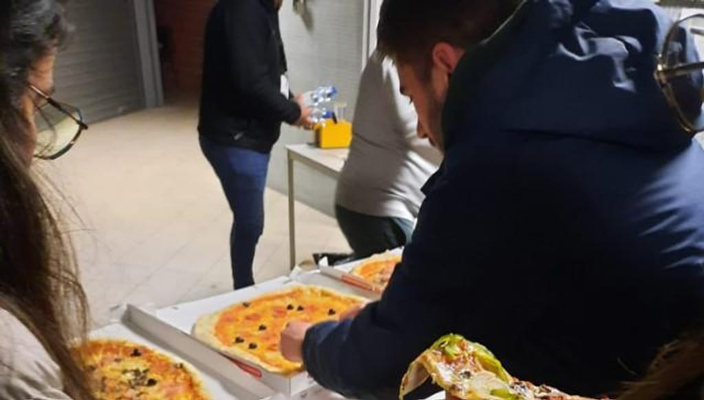 Paços oferece pizza aos adeptos em jogo fora de casa