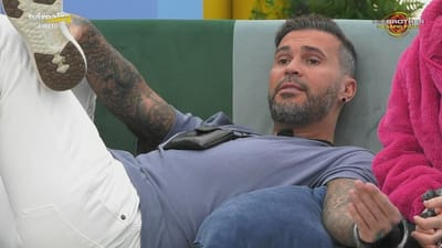 Ânimos exaltados! Bruno Savate e Érica Silva em bate-boca - Big Brother