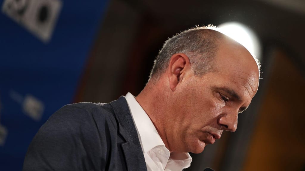 Paulo Raimundo cabisbaixo com o pior resultado de sempre da CDU (Manuel de Almeida/Lusa)