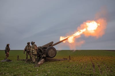 Exclusivo: Rússia está a produzir três vezes mais munições do que as que EUA e Europa estão a dar à Ucrânia - TVI
