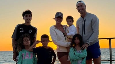 Ronaldo mostra-se a «recarregar baterias» na Arábia Saudita com a família - TVI