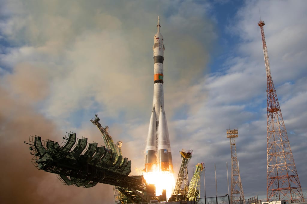 Soyuz MS-25 (Associated Press)
