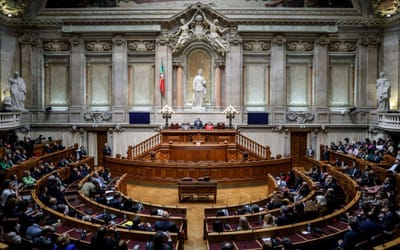 87% dos portugueses defende a democracia, mas há quem admita apoiar outro tipo de Governo - TVI