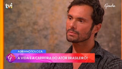 Perante infância de privilégio do ator Adriano Toloza, Goucha questiona: «Como é crescer num meio de elite?» - TVI