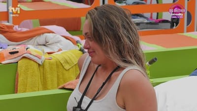 Catarina Sampaio desabafa e chora no ombro de Nelson Fernandes: «Caiu-me a ficha...» - Big Brother