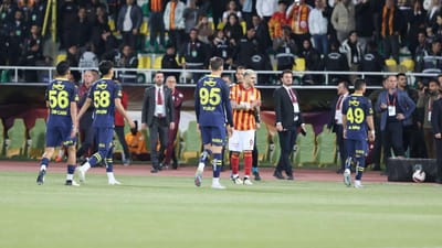 Turquia: Fenerbahçe multado em 115 mil euros após abandonar Supertaça - TVI
