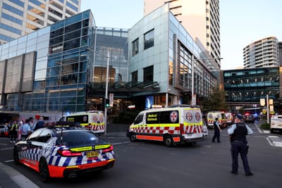 Pelo menos sete mortos em esfaqueamento num centro comercial na Austrália - TVI
