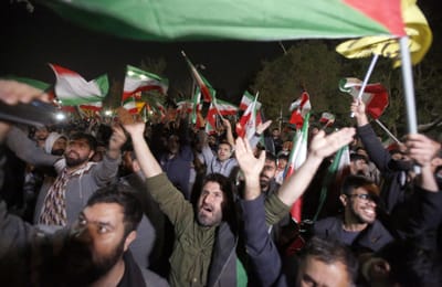 Portugal admite tomar "passos adicionais" se o Irão não cumprir três exigências sobre navio com bandeira portuguesa capturado - TVI