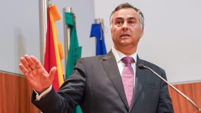 Ministro desafia universidades portuguesas a terem um Prémio Nobel - TVI